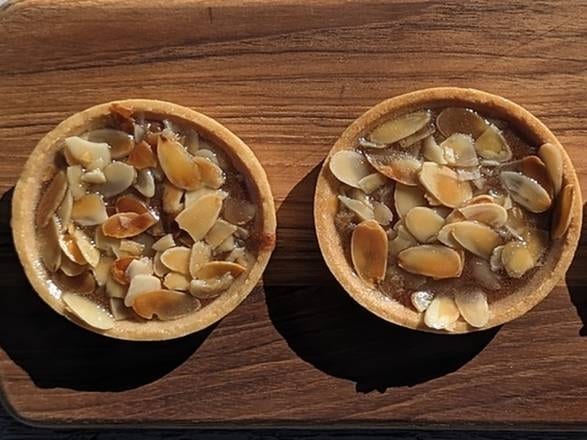 Almond And Dates Vegan Tart.