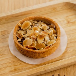 Almond & Dates Vegan Tart